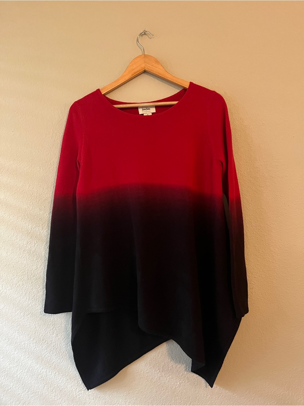 Neiman Marcus Cashmere Red to Black Ombre Asymmetric Tunic Top Medium